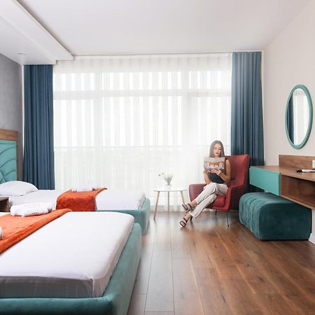 Nafron Hotel 普里兹伦 外观 照片