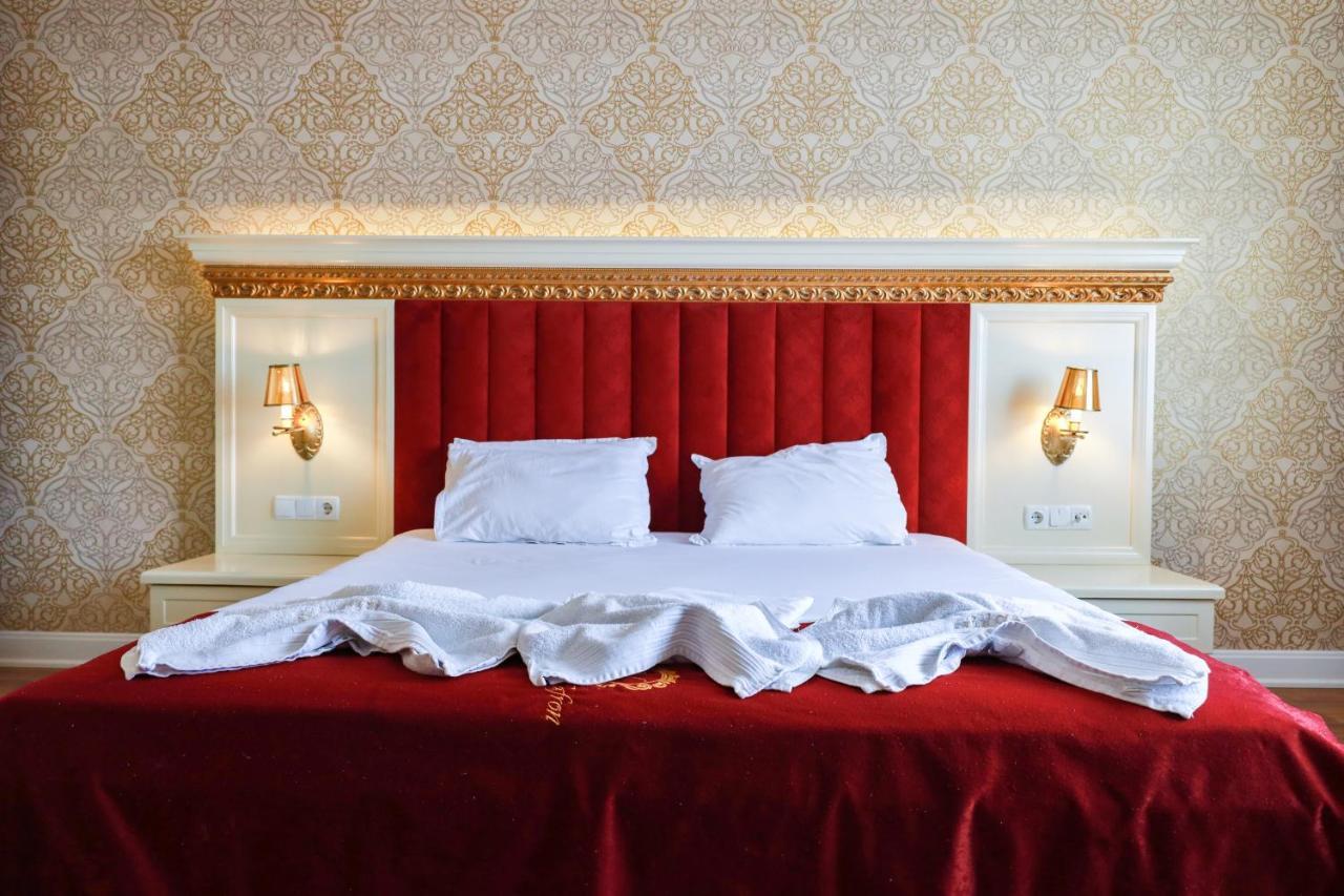 Nafron Hotel 普里兹伦 外观 照片