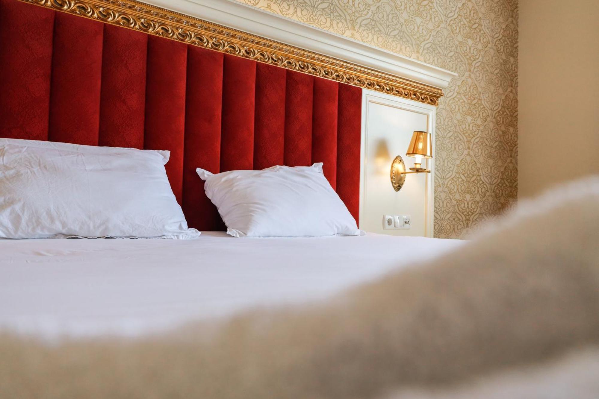 Nafron Hotel 普里兹伦 外观 照片