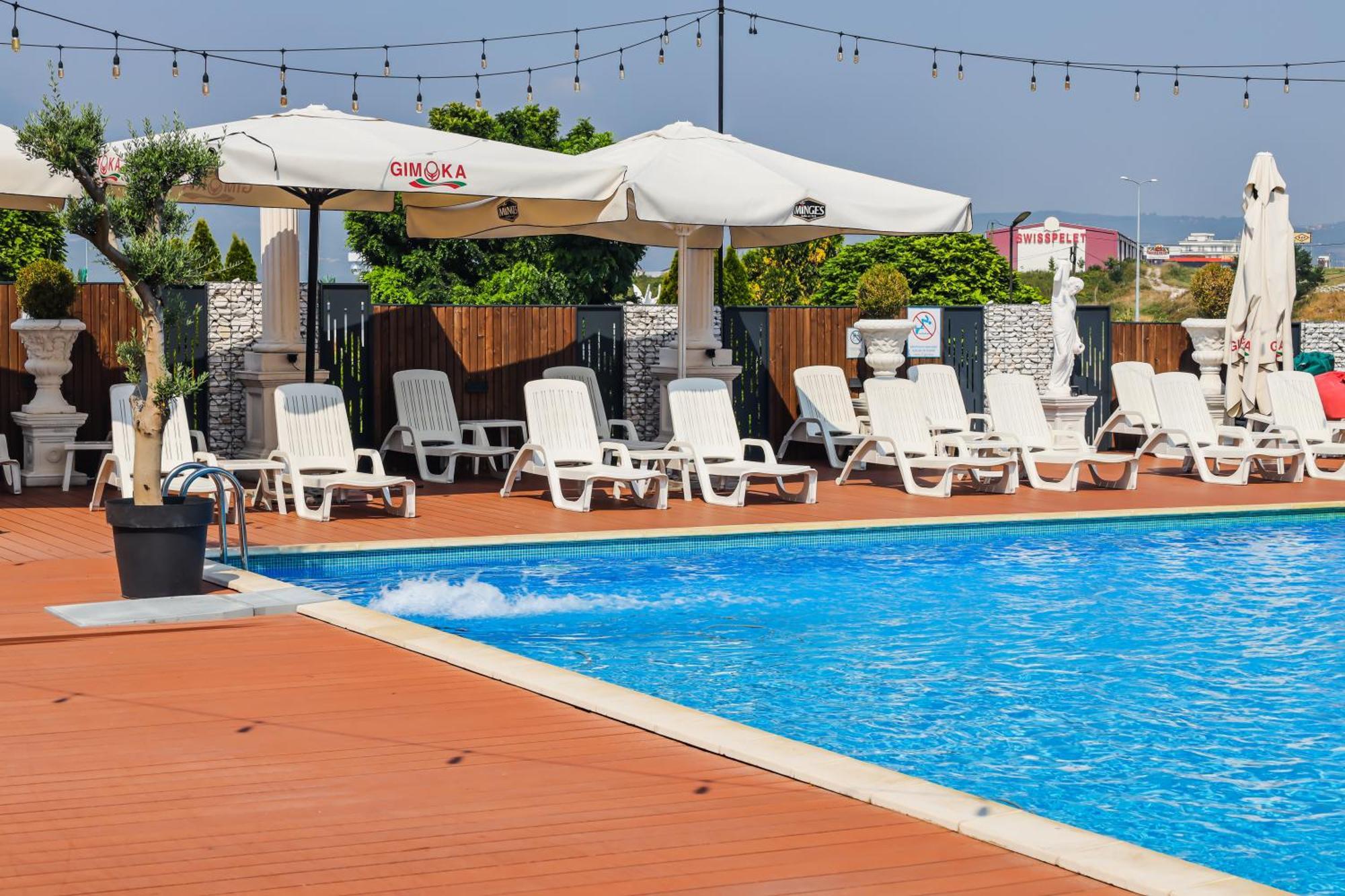Nafron Hotel 普里兹伦 外观 照片